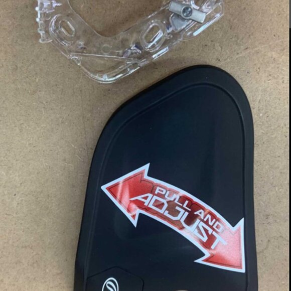 Black Rawlings Baseball face guard - Picture 2 of 4